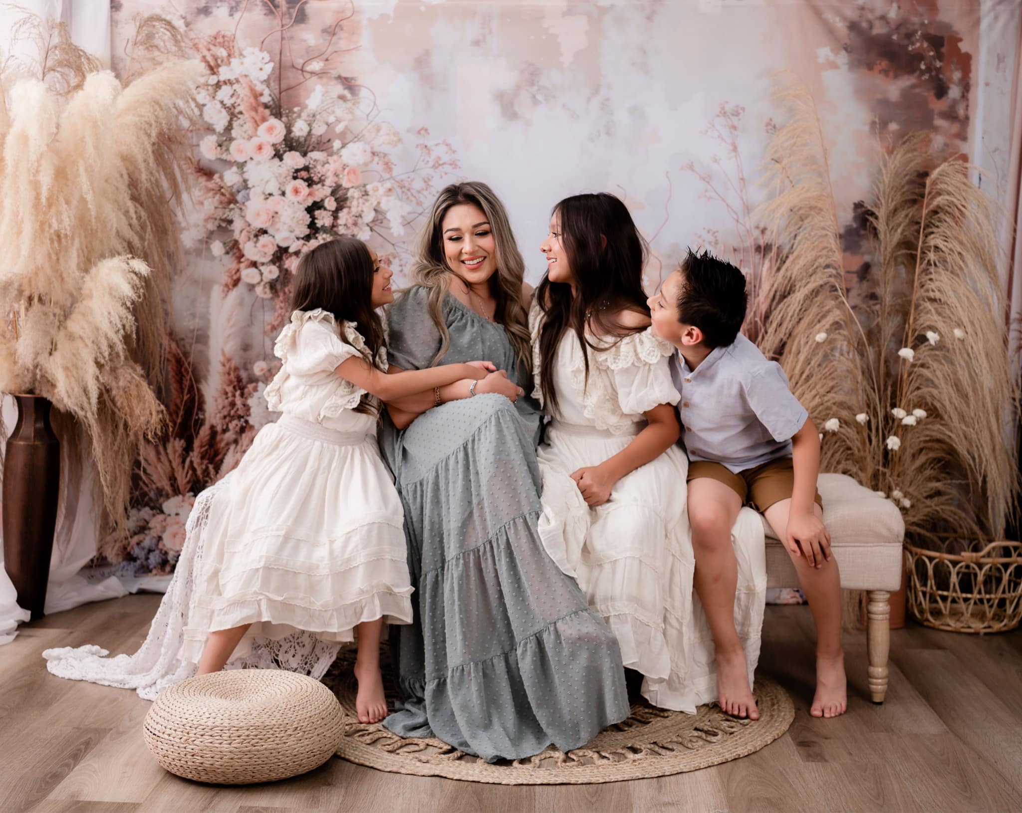 Kate Mother's Day Backdrop Dried Flowers Maternity Photography Designed by Emetselch