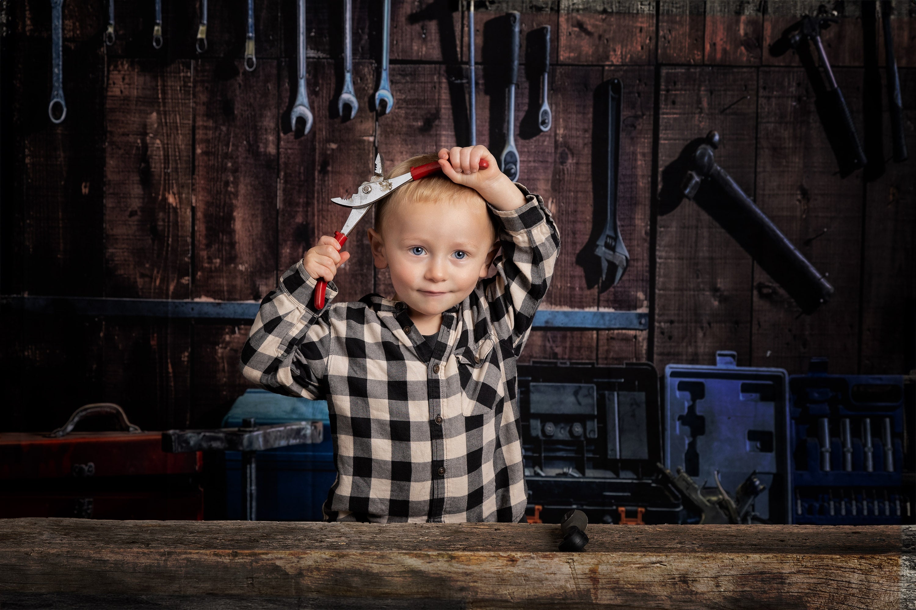 Kate Tool shelf against a table vintage garage Backdrop for boy/Father's Day - Kate Backdrop AU