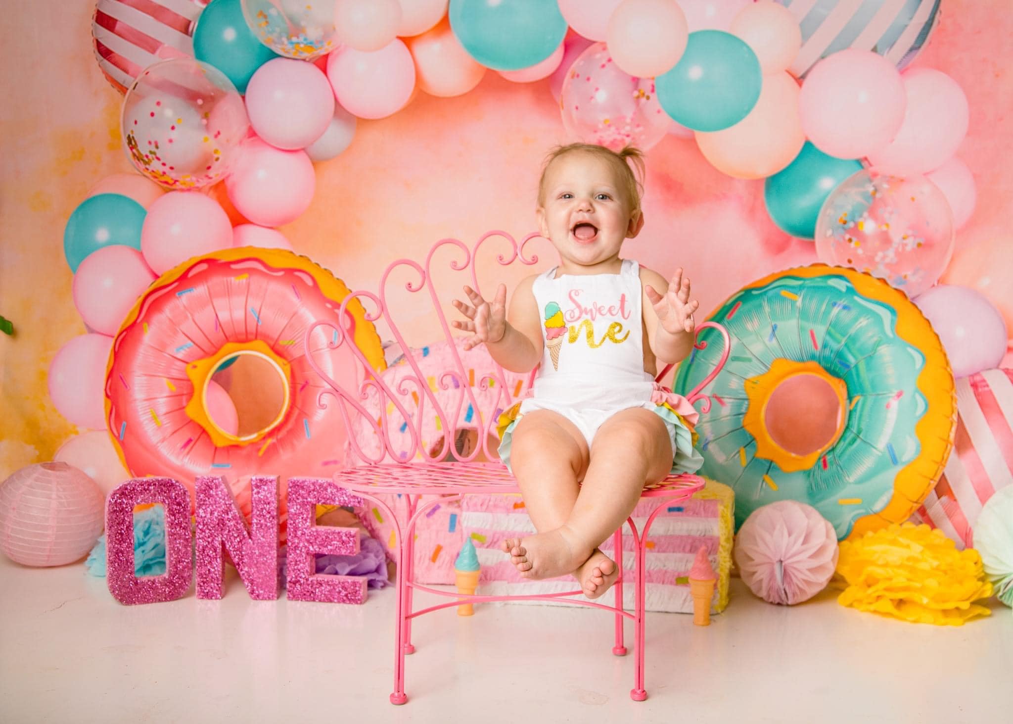 Kate Cake Smash Donut Balloon Backdrop Designed by Emetselch - Kate Backdrop AU