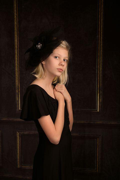 Kate Elegant Retro Dark Green Wall Door Backdrop - Kate Backdrop AU