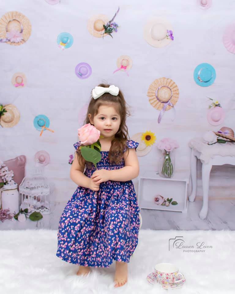 Kate Hangin with Mom Mothers day Backdrop for Photography Designed by Erin Larkins