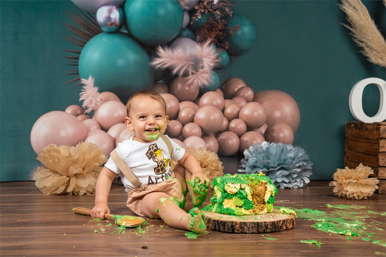 Kate Boho Balloons Backdrop Cake Smash Green Wall Designed by Uta Mueller Photography