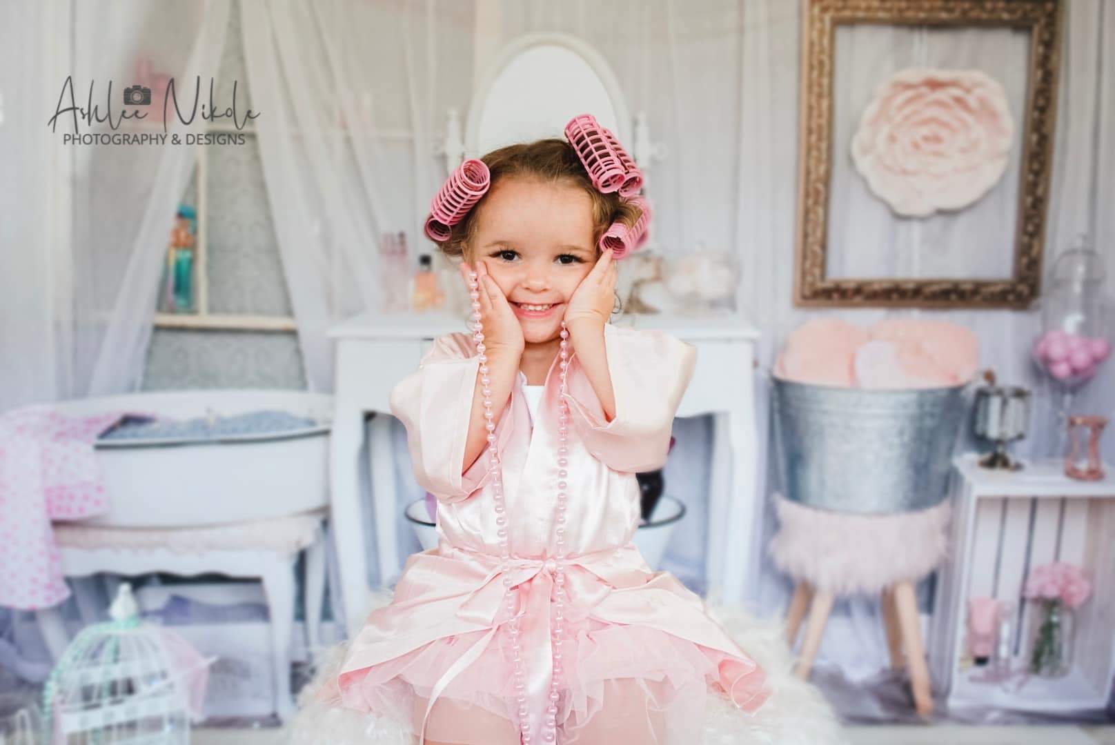 Kate Powder Room Children Backdrop for Photography Designed by Erin Larkins - Kate Backdrop AU