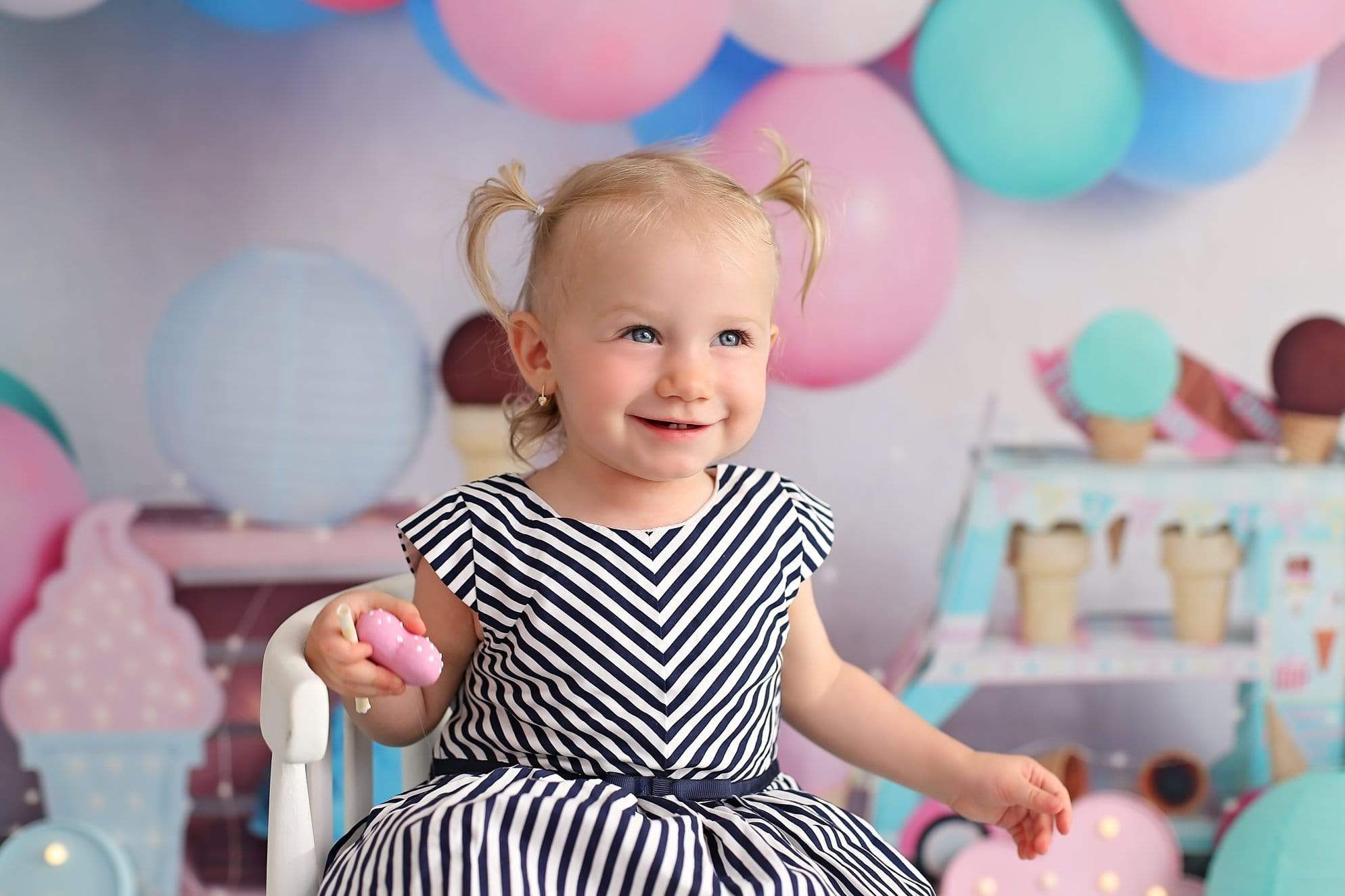 Kate Ice Cream with Balloons Children Backdrop for Photography Designed by Megan Leigh Photography - Kate Backdrop AU