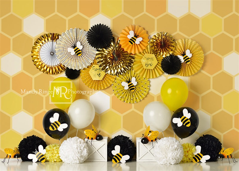 Kate Sweet as Can Bee Backdrop Designed by Mandy Ringe Photography - Kate Backdrop AU