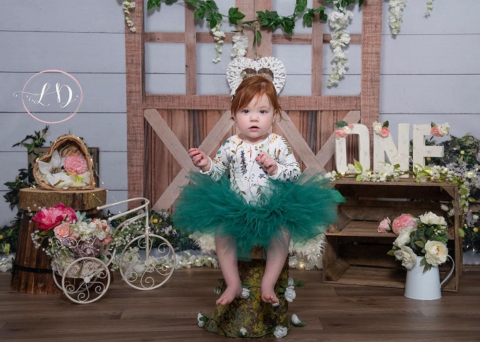 Kate Wood Door Backdrop with Plants for Photography