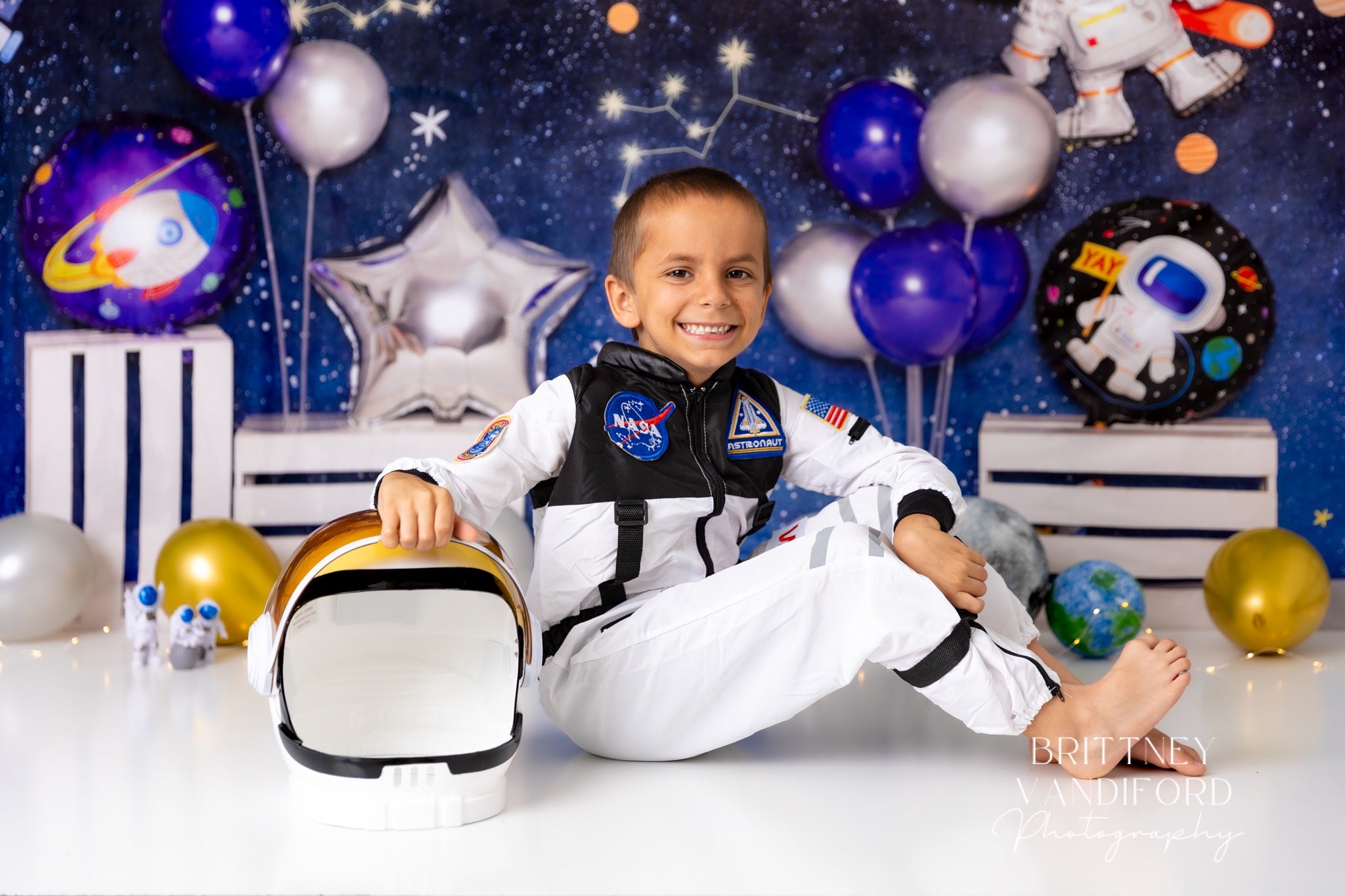 Kate Cake Smash Astronaut Universe Backdrop Designed by Emetselch - Kate Backdrop AU