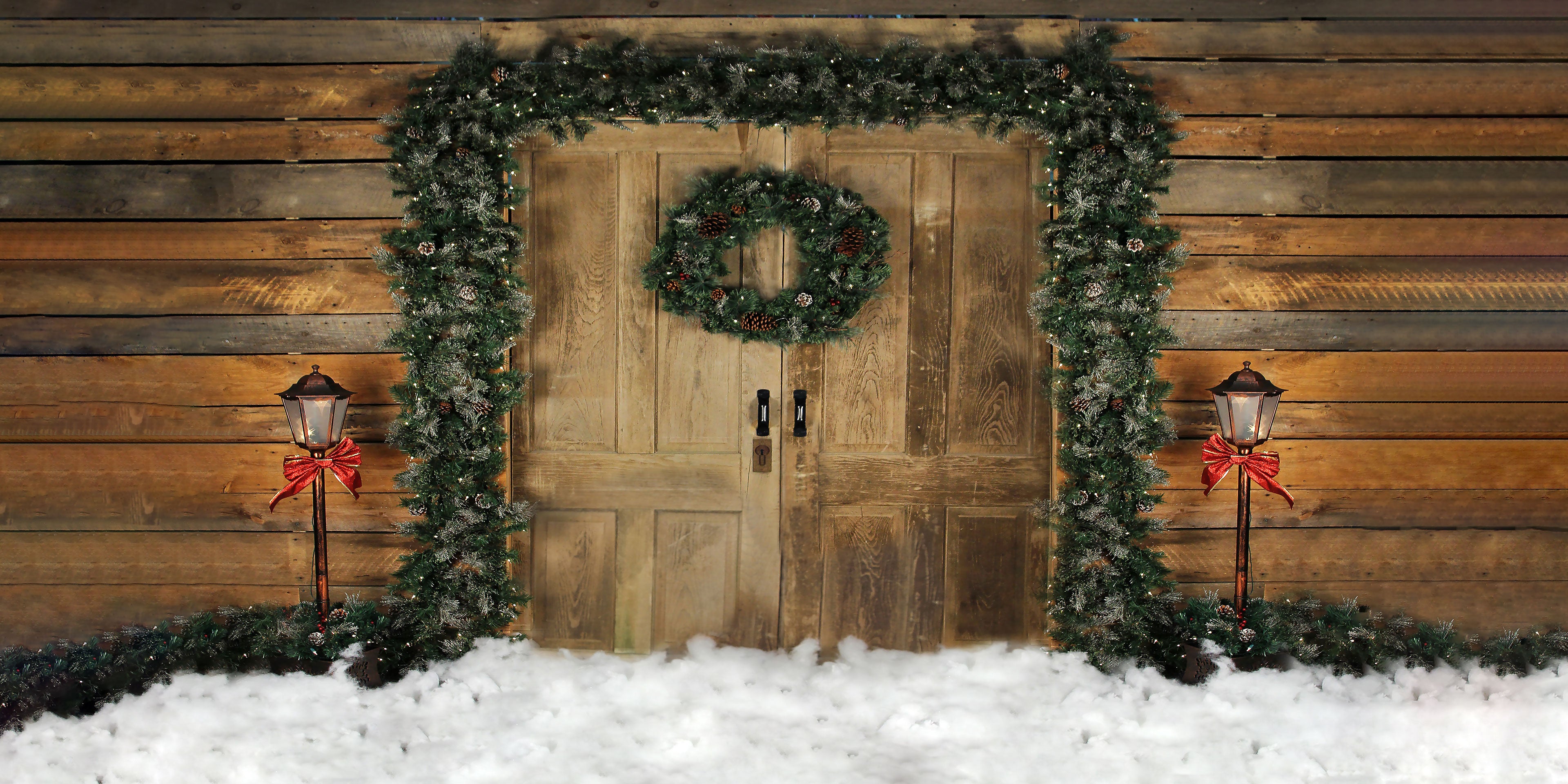 Kate Holiday Door Christmas Wreath Backdrop designed by Arica Kirby