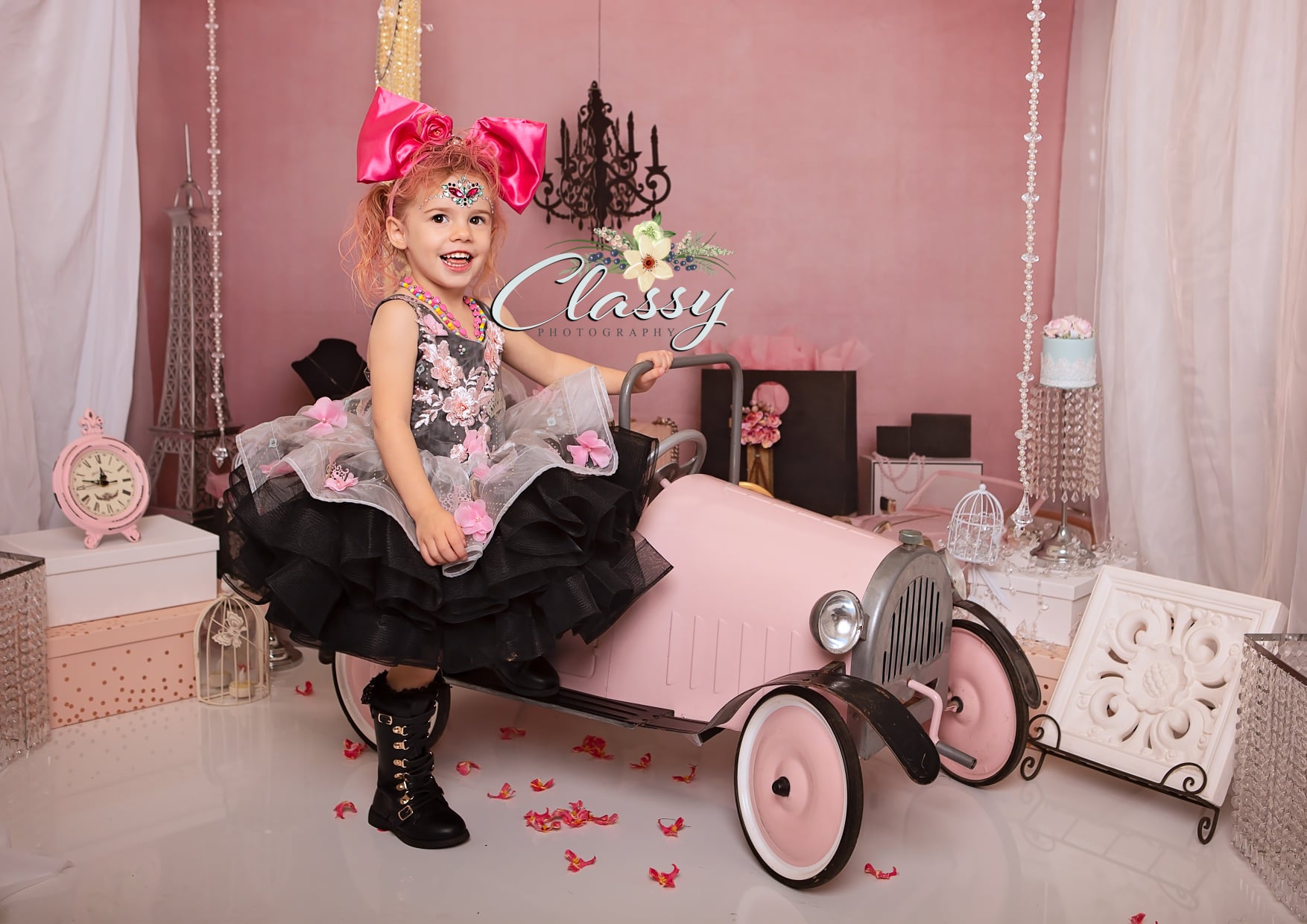 Kate Shopping Party Car Pink Backdrop Designed by Melissa King - Kate Backdrop AU